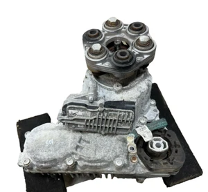 BMW F30 F32 F22 F06 F07 F10 F12 F02 TRANSFER CASE CARRIER BOX ATC35L OEM low MI - Picture 1 of 5
