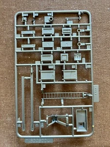 VINTAGE HO IHC INTERNATIONAL HOBBY CORP ASSORTED RAILROAD DETAILS #4551 as shown - Picture 1 of 2