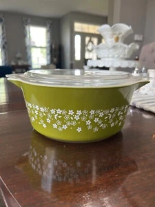 Cazuela vintage Pyrex Spring Blossom Crazy Daisy 475-B Cenicienta con tapa - Imagen 1 de 15