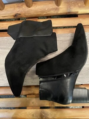 Rockport Women’s Size 9 (Runs Small) Suede Zip Side Black Heeled Boots CG8043 - Image 1 of 4