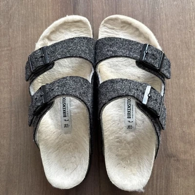 Birkenstock Arizona Shearling Gunmetal Gris Y2K Festival Boho Retro Usado en Excelente Condición Foto 1 de 4