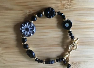 Handgefertigtes Boho Armband schwarz Töne - Bild 1 von 3