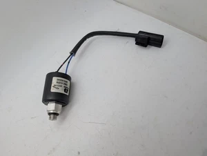 New Genuine Jaguar XJS XJ6 XJ12 Air Conditioning Pressure Switch DBC11279 - Picture 1 of 1