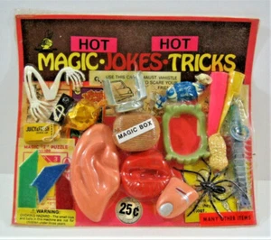  Vintage Hot Magic Tricks Jokes Charms Toys Gumball Vend Machine Disp Card #192 - Picture 1 of 1