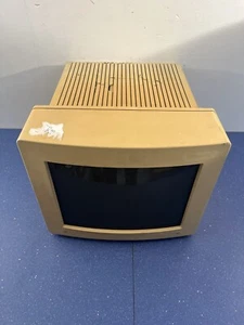 Apple Color M0401 High-Resolution Trinitron CRT Monitor 13" | FOR PARTS AS IS - Picture 1 of 11