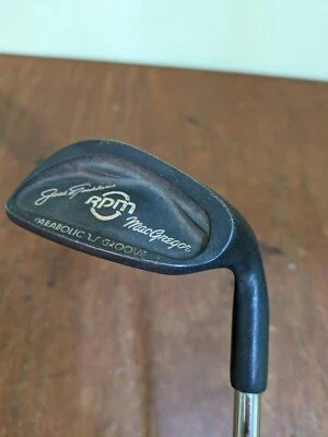 Cuña de lanzamiento ranura parabólica MacGregor Jack Nicklaus RPM bronce derecha Foto 1 de 4