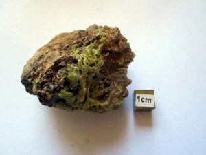 Un magnífico espécimen de piromorfita 118 g - Imagen 1 de 8