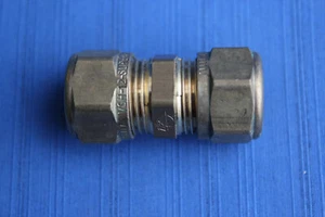 AK020-VSH Messing Klemmringverschraubung Kupplung 12mm x 12mm Nr 20400130 - Bild 1 von 1