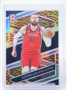 JONAS VALANCIUNAS 2023-24 SPECTRA RED YELLOW PRIZM PELICANS /49 Q4232 - Picture 1 of 2