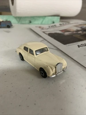 Matchbox Rolls Royce Silver Cloud NM Condition. White - Image 1 of 4