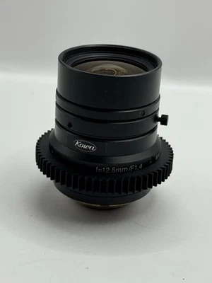Kowa LM12HC f/1.8 12.5mm C-mount Lens S16 Super16 Bolex Prominar - Image 1 of 3