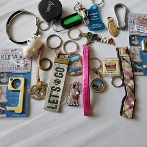  Keychains Lot 20 + Mixed Types Charms - Picture 1 of 7