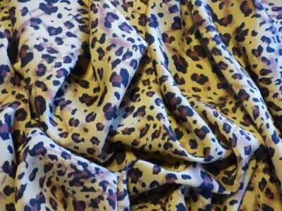 TECIDO DE CHIFFON DUAS CIDADES ESTAMPA DE LEOPARDO POR JARDA - Imagem 1 de 3