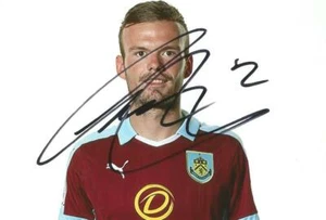 BURNLEY: CAMERON DUMMIGAN SIGNED 6x4 PORTRAIT PHOTO+COA - Picture 1 of 1