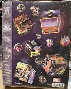 Hawkwind - 25 Years On - 4 CD BOXSET Limited Edition USA - VERSIEGELT NEUWERTIG NEUWW - Bild 1 von 4