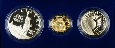 1986 Liberty 3 Coin Proof Commemorative Set Gold $5 Silver $1 & 50c US Mint Cover
