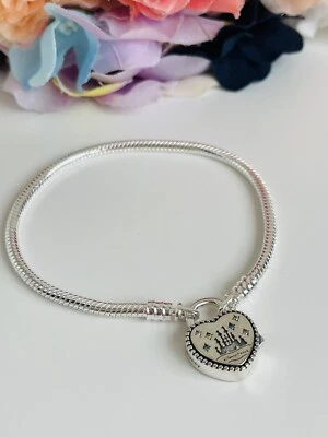 Bracciale Cuore Lucchetto Castello Disneyland Metallo&Argento Con Cristalli 19cm - Immagine 1 di 4