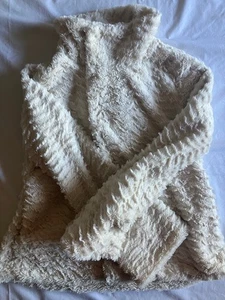 Patagonia Pelage Jacket 28230FA13 White Women's Size Small Curly Fleece Zip - Picture 1 of 4