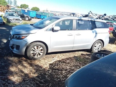 Used Air Cleaner Assembly fits: 2015 Kia Sedona  Grade A - Image 1 of 4