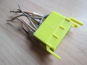 Mack Delphi Electric Connector w/ Wiring for Air Suspension Dump Switch #M265CW - Picture 1 of 8