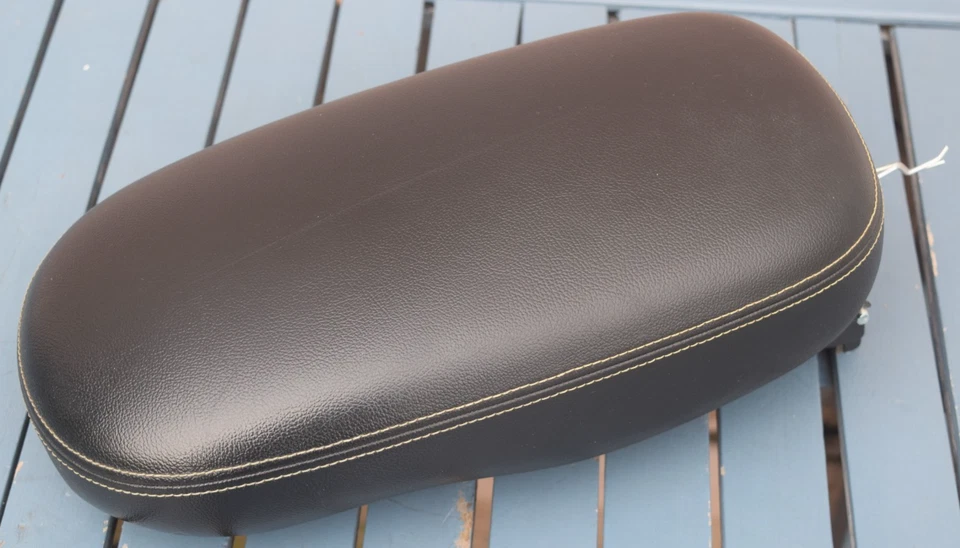 OEM 2014 2015 2016 2017 2018 Kia Soul Armrest Center Console Lid Black Leather Foto 1 de 4