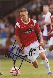 FOTO DE ACCIÓN 6x4 firmada por Kieron Morris de Walsall + certificado de autenticidad - Imagen 1 de 1