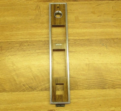 DRIVERS DOOR SWITCH BEZEL 1980 THRU 1985 CADILLAC SEVILLE BASE AND ELEGANTE Foto 1 de 4