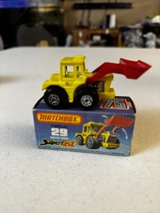 matchbox 29 tractor shovel superfast - Picture 1 of 10