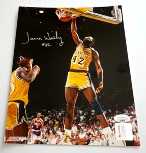 James Worthy Inscribed Signed 8x10 Photo Los Angeles Lakers Auto Autograph JSA - Picture 1 of 3