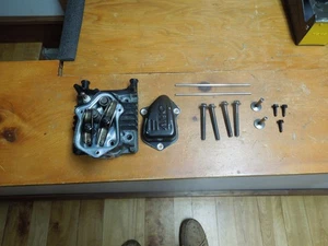 Briggs Cylinder Head, Push Rods, Tappets 595351 E300 8P502 Excellent! - Picture 1 of 4