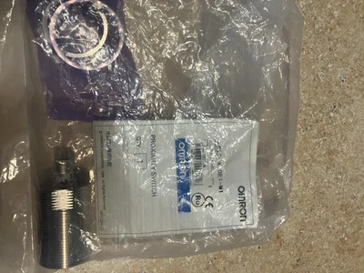 OMRON TYPE E2E-X10E1-M1 PROXIMITY SWITCH VOLTS 12 TO 24 VDC - Image 1 of 4