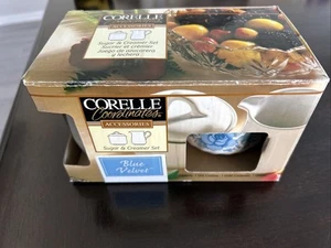 Corelle Blau Samt Rose Koordinaten Steinzeug Milchkännchen & Zuckerdose mit Deckel Neu - Bild 1 von 9