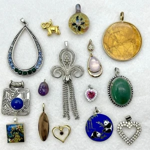 15-teiliges gemischtes Anhänger-Set – Edelstein, Glas, Strass, mehr – Basteln tragen oder verkaufen - Bild 1 von 5