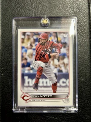2022 Topps Series 1 - Joey Votto (Hand Signed) - Image 1 of 2