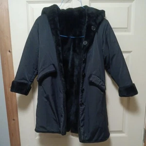 The Children's Place Hooded Reversible Fax Fur Black Coat Girls SZ. 7/8 - Picture 1 of 4