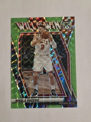 NIKOLA VUCEVIC 2020-21 MOSAIC WILL TO WIN GREEN FLUORESCENT 10 /10 BULLS SSP - Image 1 of 4