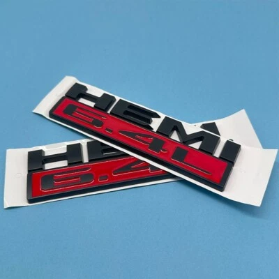 2 piezas 19-23 para RAM 2500-5500 guardabarros delantero izquierdo y derecho HEMI 6,4 L insignia 68358557AA Foto 1 de 4