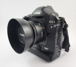 CANON EOS 1D MKII 8.2MP DSLR CAMERA WITH EF 50MM 1:1.8 LENS - Picture 1 of 16