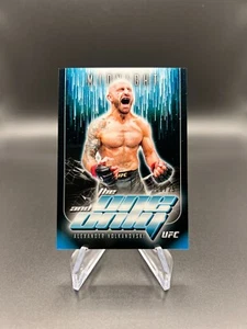 Alexander Volkanovski Topps UFC Midnight 2024 - #TO-8 SP/25 - Imagen 1 de 2
