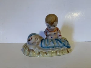 VINTAGE CHILD ANGEL FIGURINE WATCHING OVER SLEEPING BABY OCCUPIED JAPAN - Picture 1 of 6