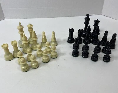 Chess Replacement Pieces Plastic 16 Cream 16 Black - Image 1 of 4