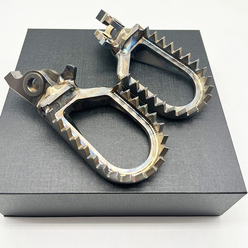 High Strength  Ultra-Lightweight Titanium Foot Pegs for Motocross HONDA - Image 1 of 4