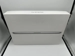 MacBook Pro 15 cali, 2016 PUSTE PUDEŁKO, INSTRUKCJA OBSŁUGI i TYLKO WKŁADKI, NOWE OPAKOWANIE - Zdjęcie 1 z 15
