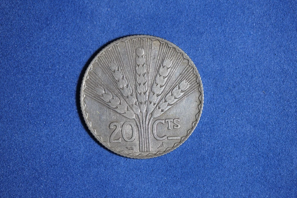 1930 Uruguay Silver 20 Centesimos #K54890 - Image 1 of 2