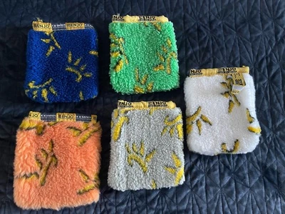 Enjo Cleaning Mitts For Kids Or Small Hands New And Pre-Owned - image 1 of 3