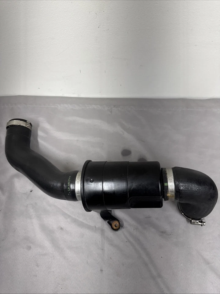 11-16 MINI COOPER S COUNTRYMAN R60 1.6 TURBO INTERCOOLER PIPE OUTLET TUBE 011624 - Imagem 1 de 4