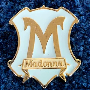 MADONNA THE IMMACULATE COLLECTION ENAMEL PIN 1990 ICON FAN CLUB PROMO - Picture 1 of 4