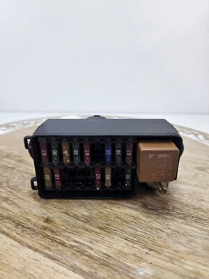 2004 捷豹 XKR X100 右发动机舱室继电器 Fusebox 熔断器盒 LJG2800CC 原始设备制造商 — 第 1/4 张图片