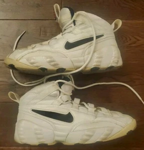 AWESOME VINTAGE 1995 NIKE AIR HIGHTOP WHITE TENNIS SHOES MEN'S SIZE US7.5 - Picture 1 of 15
