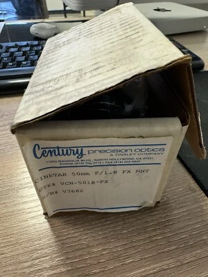 Century Cinetar  50mm f/1.8 V7682 - Image 1 of 2